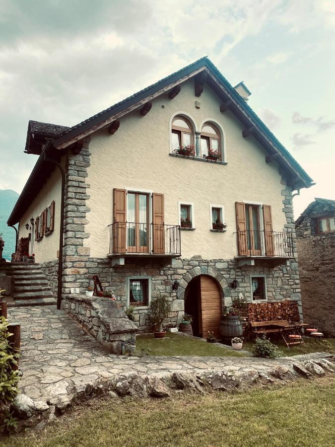 Casa Brencio Bed & Breakfast Masera Екстериор снимка